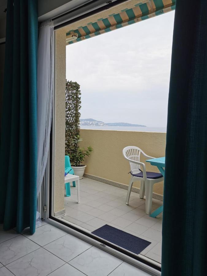 Le Grand Bleu Fshh Apartment *